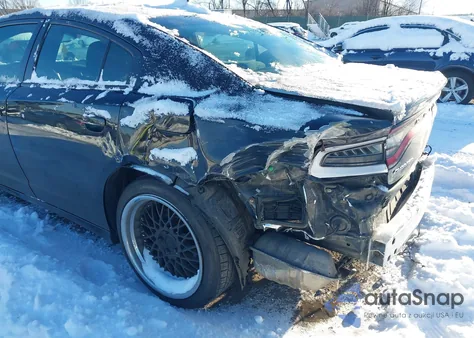 2016 Dodge Charger Sxt z USA, uszkodzony, nr VIN 2C3CDXHG5GH196748